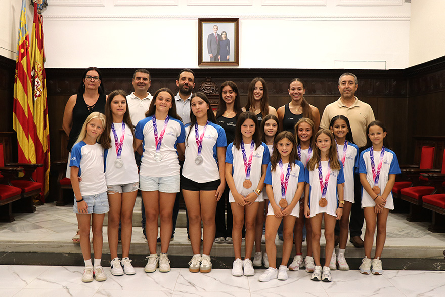 El club Gimnasia Sagunto rep un homenatge municipal pels èxits esportius aconseguits en esta temporada
