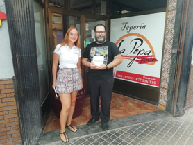 Ecovidrio premia un establecimiento de Puerto de Sagunto por su compromiso con el reciclado de vidrio 