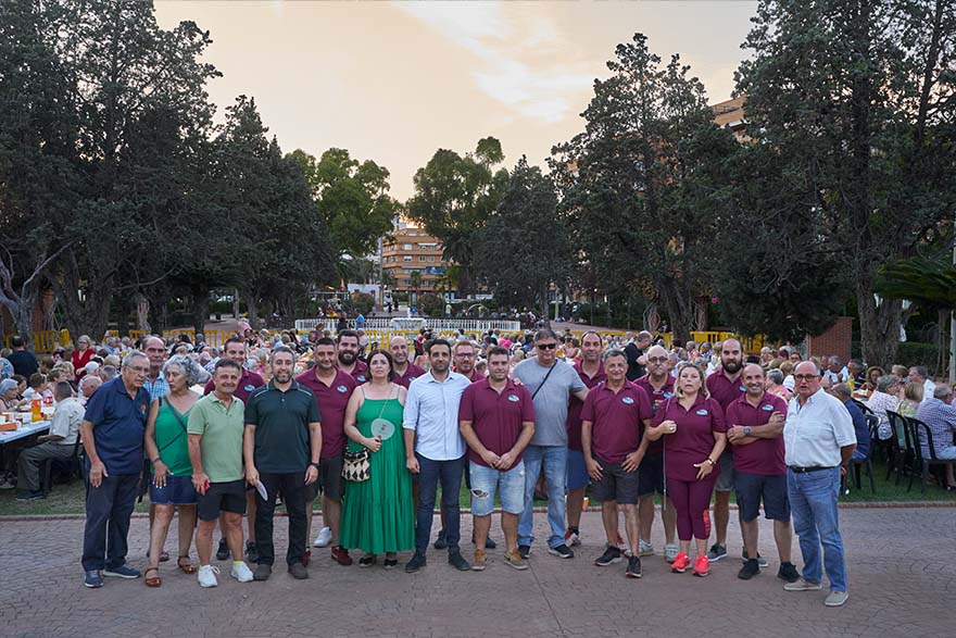 Las personas mayores fueron las protagonistas de los actos festivos de ayer en Puerto de Sagunto