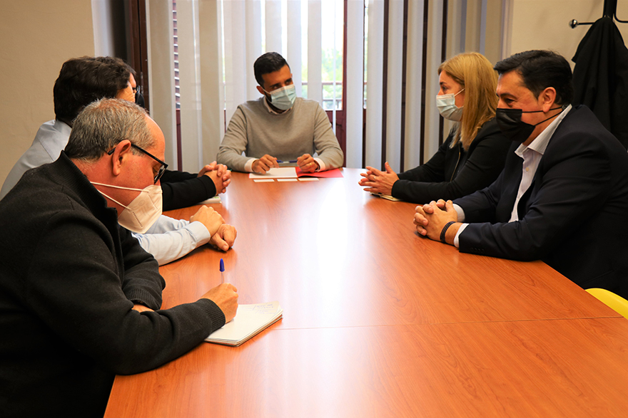 El Ayuntamiento de Sagunto se reúne con Telefónica para tratar cuestiones relacionadas con las infraestructuras y el acceso a la red