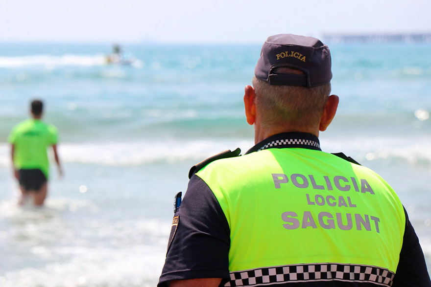 La Policia Local de Sagunt intervé un paquet de més d'un quilo de cocaïna localitzat a la platja d'Almardà