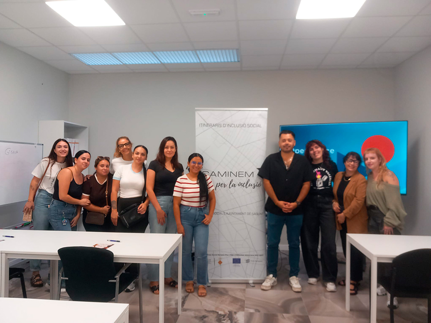 Setze persones participen en un curs sobre el sector de l'alimentació impulsat per la Regidoria de Serveis Socials de Sagunt