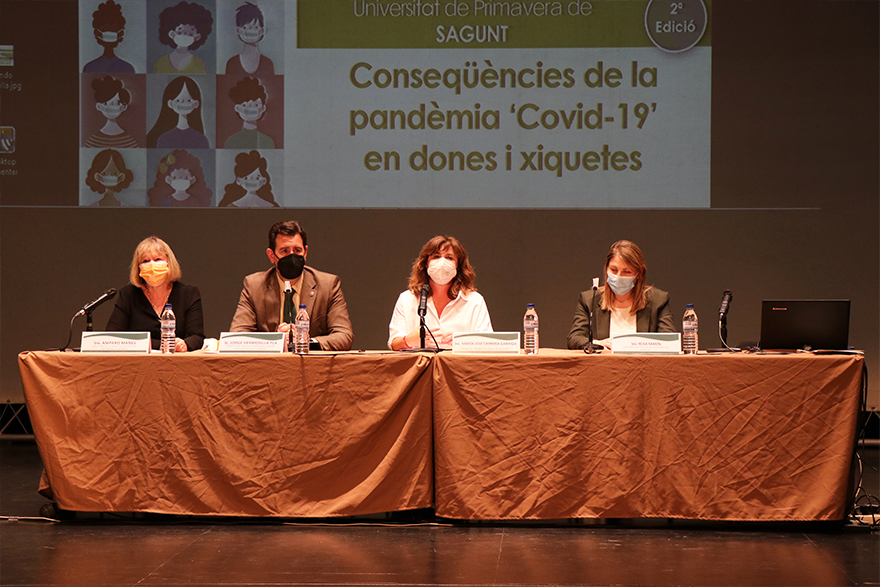 La Universidad de Primavera de Sagunto realiza una jornada para tratar cómo la crisis de la Covid-19 ha afectado en las desigualdades entre hombres y mujeres 