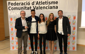 La FACV premia al Ayuntamiento de Sagunto por su apoyo al atletismo
